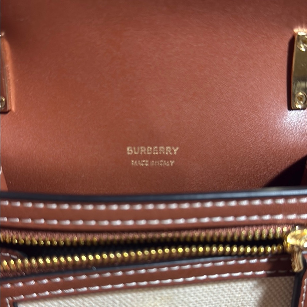 Burberry Tan and Cream Crossbody Bag with Flap Closure - Picture 4 of 9